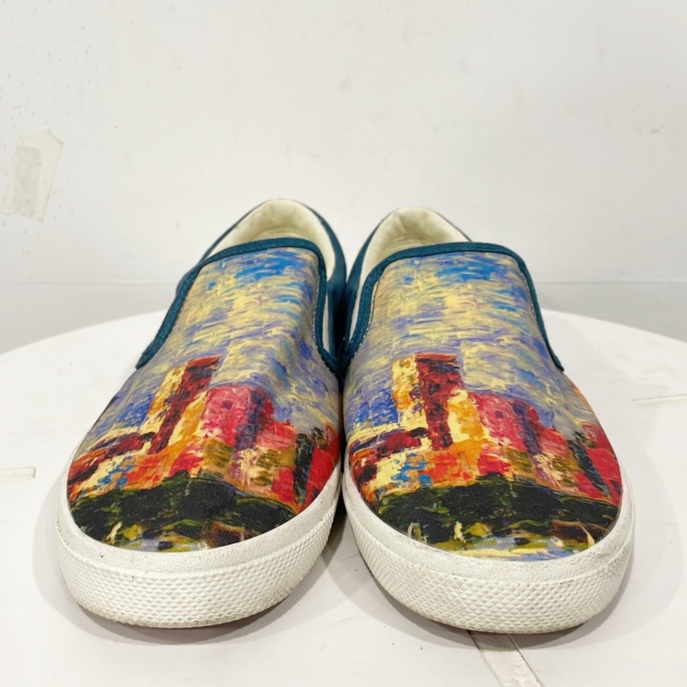 Bucket Feet Women Loafers Shoes Chicago Landscape Sz 7 Casual Pop Culture Artsy